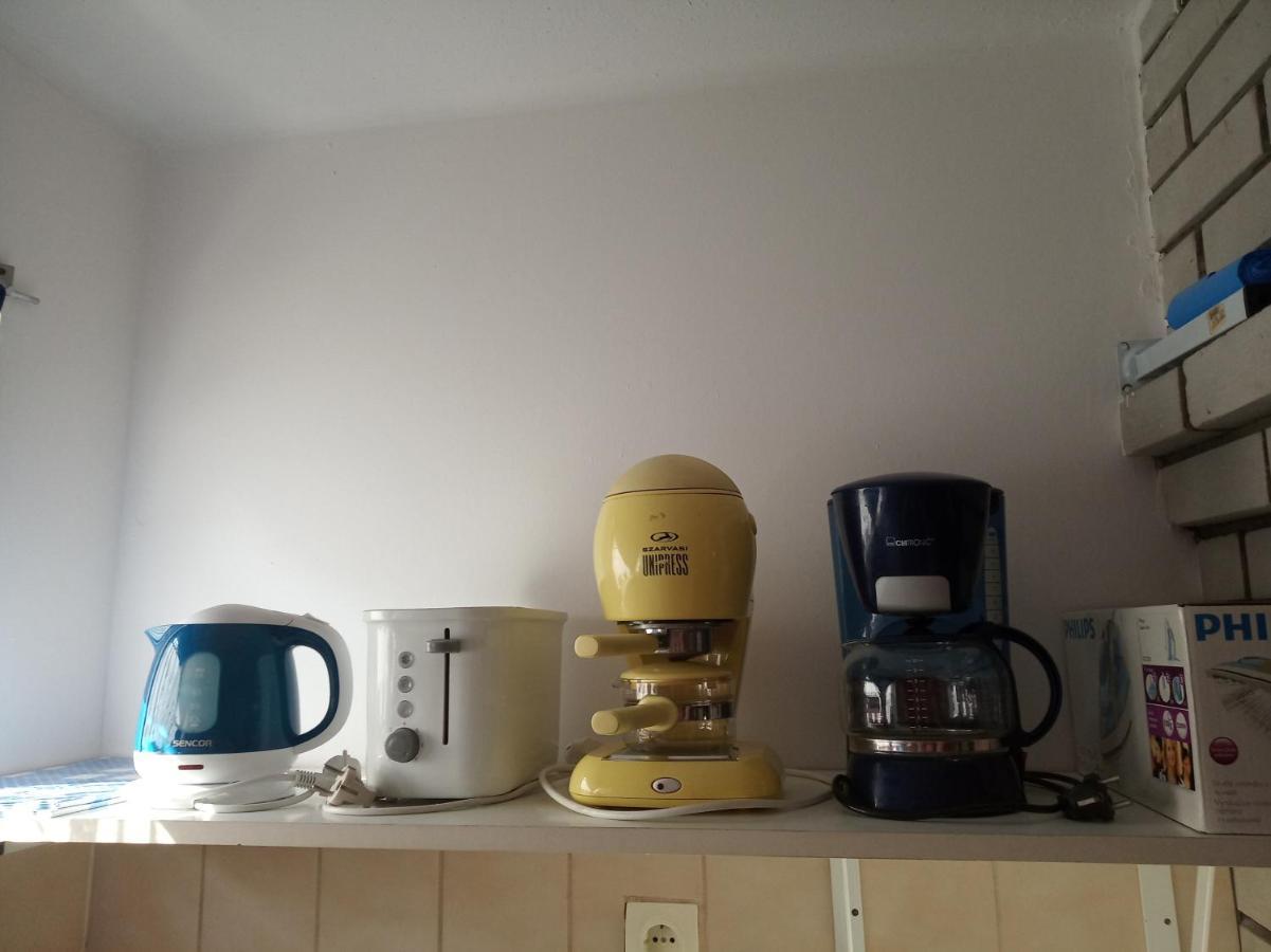 Bazsi Apartman ハイデゥソボスロー エクステリア 写真