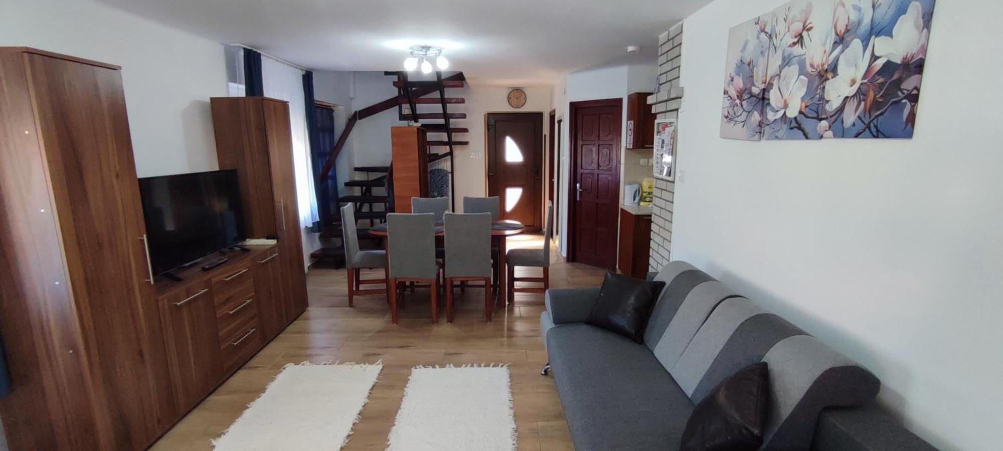 Bazsi Apartman ハイデゥソボスロー エクステリア 写真