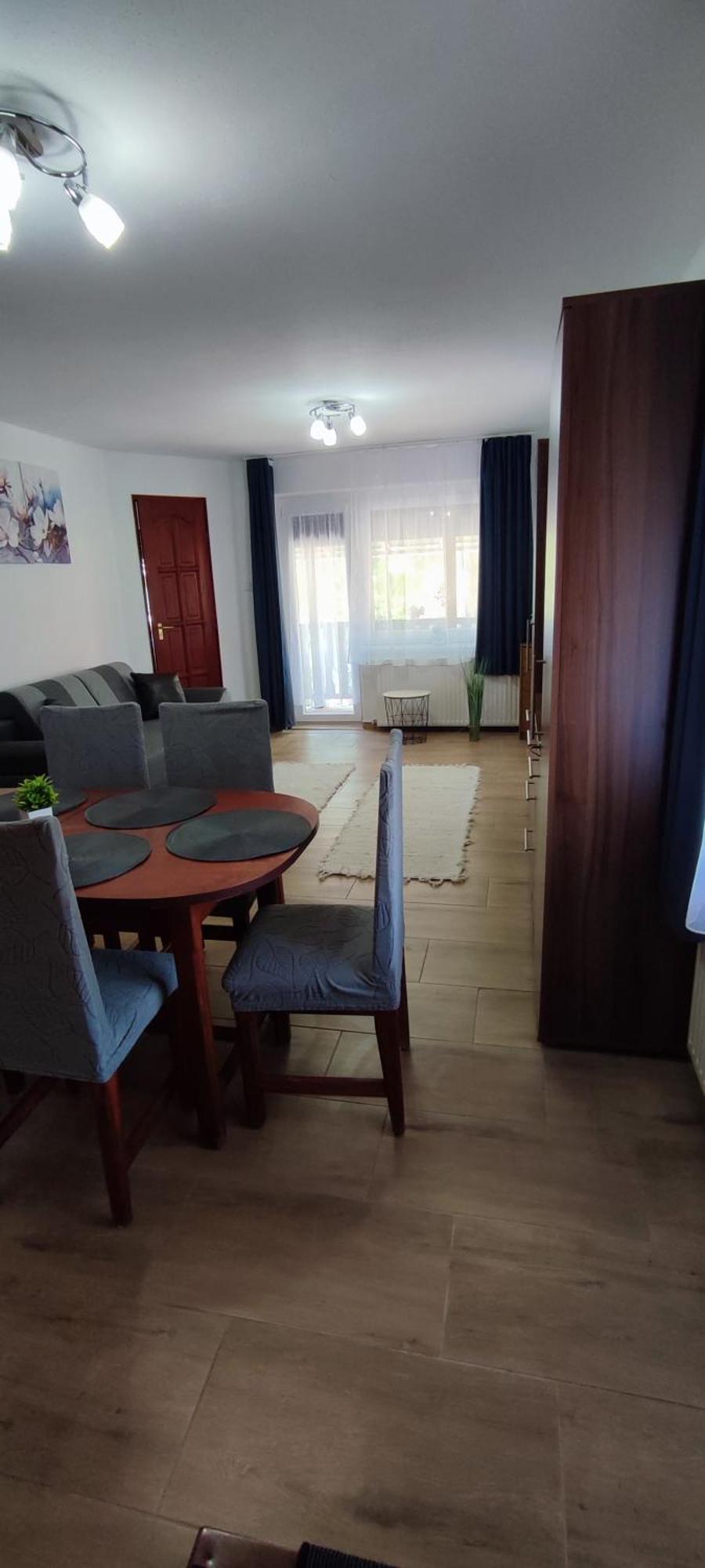 Bazsi Apartman ハイデゥソボスロー エクステリア 写真