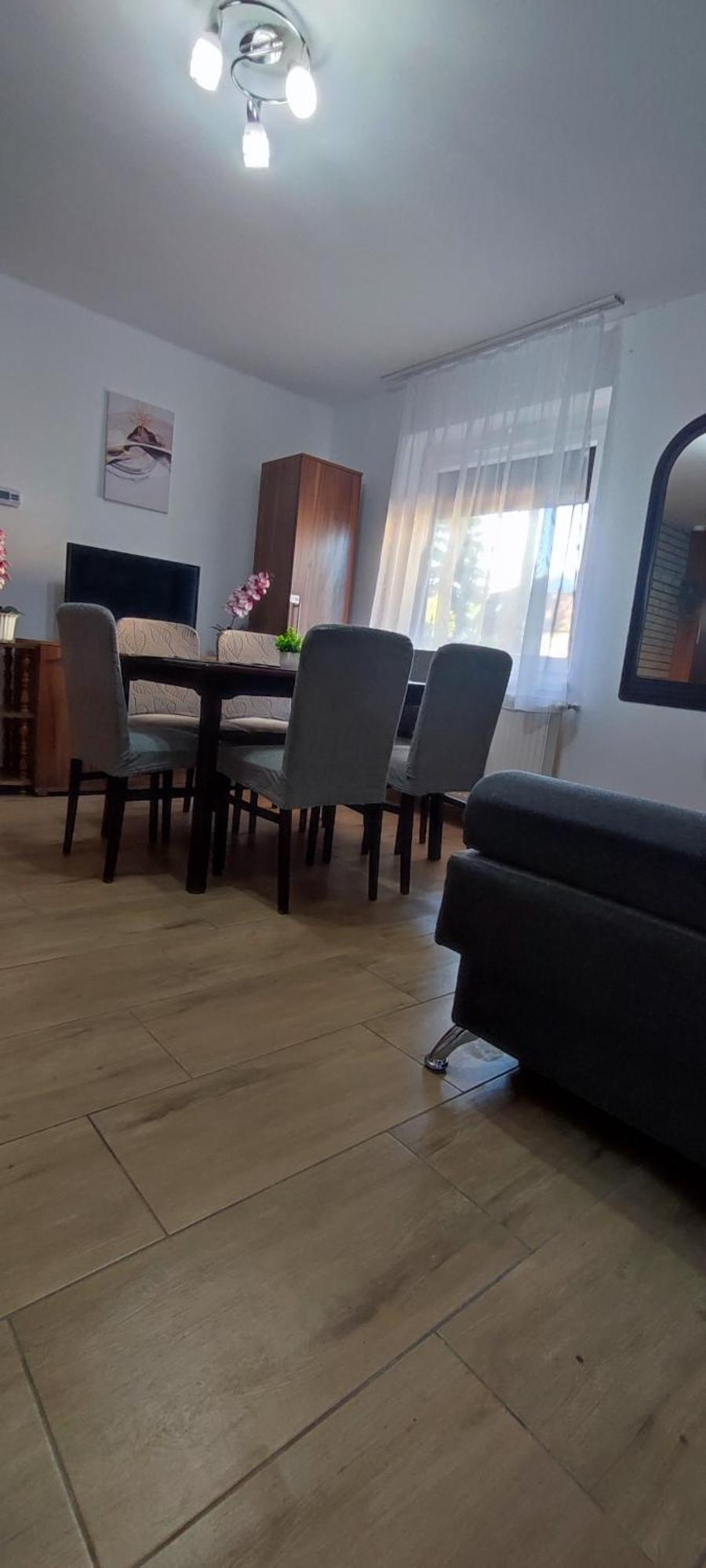Bazsi Apartman ハイデゥソボスロー エクステリア 写真