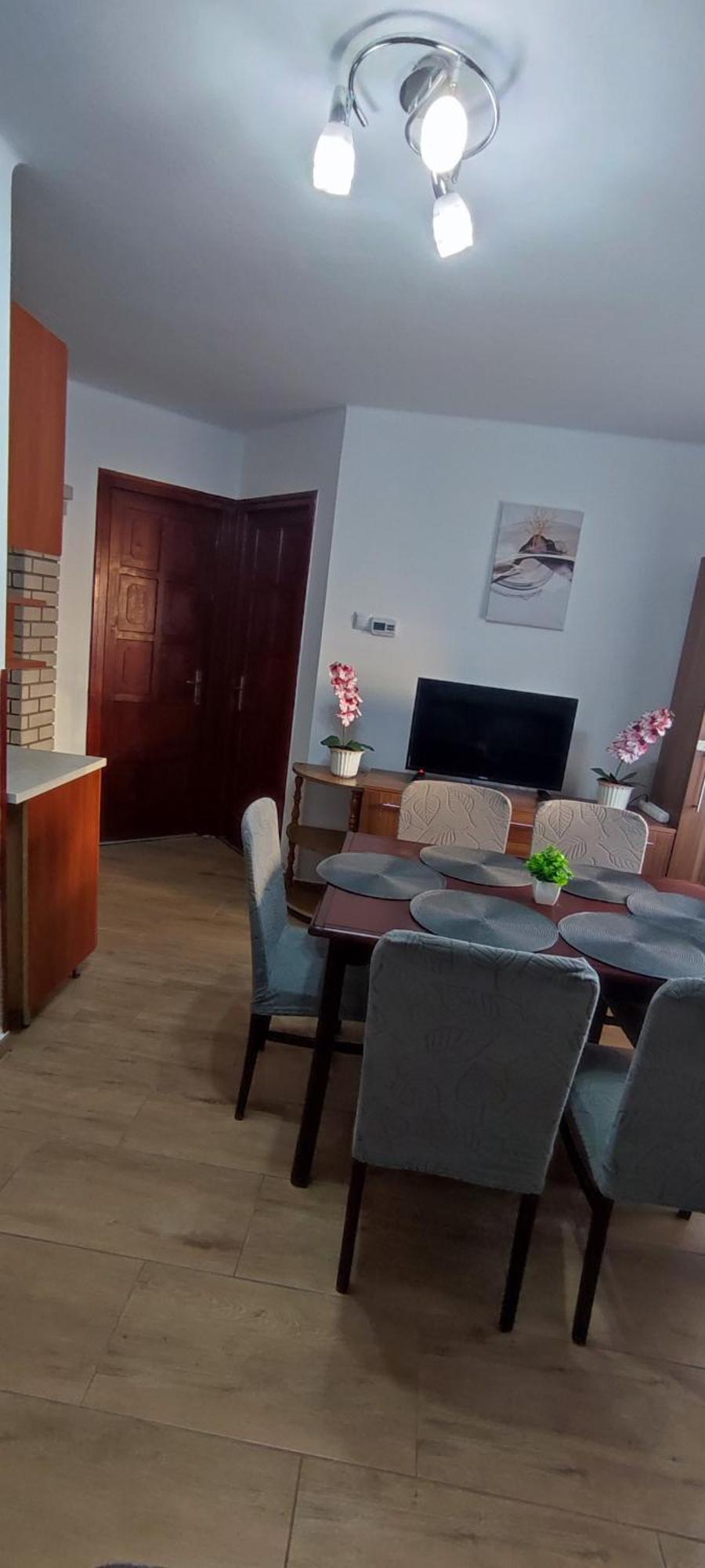 Bazsi Apartman ハイデゥソボスロー エクステリア 写真
